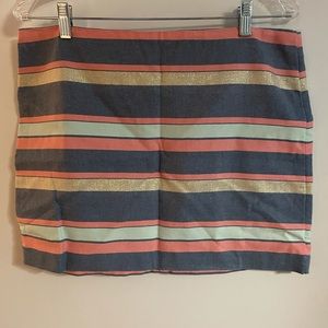 Striped gap skirt.